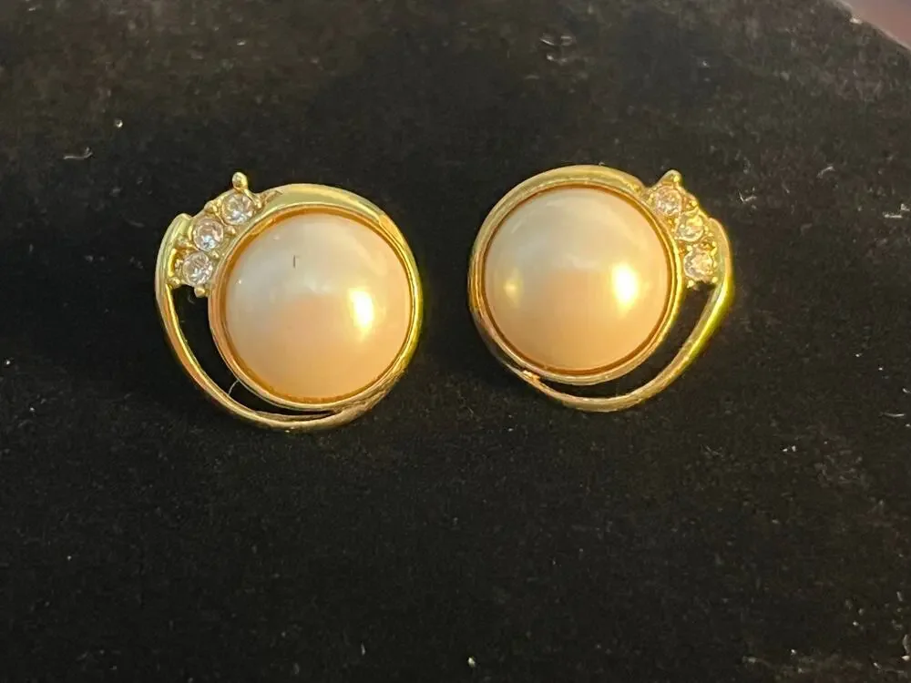 VTG Monet Earrings Clip On Gold Tone Faux Pearl Rhinestones Coquette Prom Formal